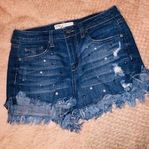 Jean shorts// beaded